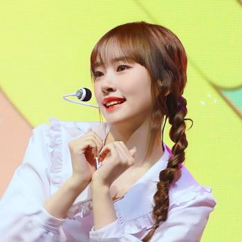 230329 [DELIGHT] 쇼케이스 첫사랑 금희 '열여덟 (Signal)' 직캠 (CSR GEUMHEE)